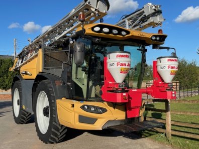 Challenger RoGator RG655D sprayer