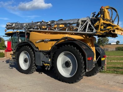 Challenger RoGator RG655D sprayer