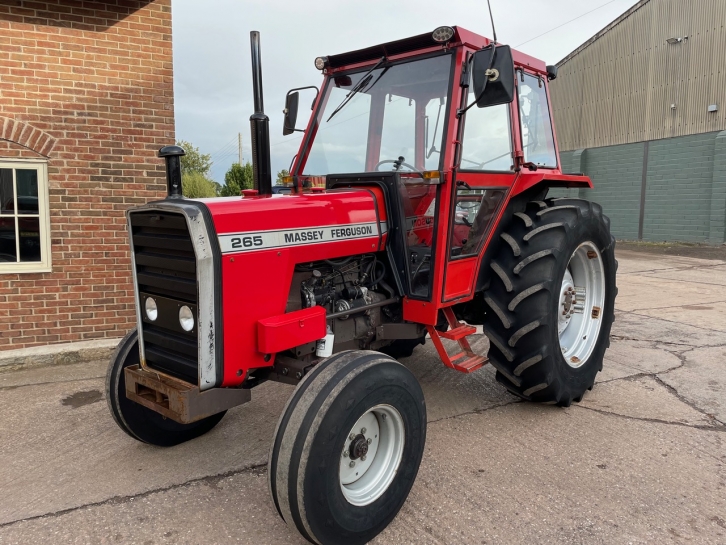 Massey Ferguson 265