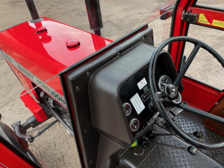 Massey Ferguson 265