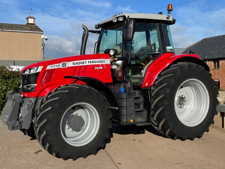 Massey Ferguson 7719S Exclusive
