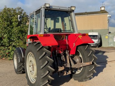 Massey Ferguson 690