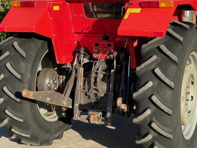 Massey Ferguson 690