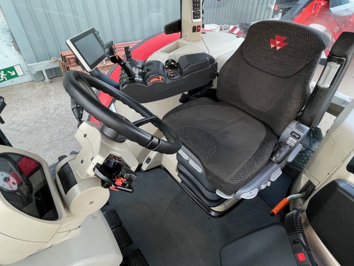 Massey Ferguson 8740S Exclusive