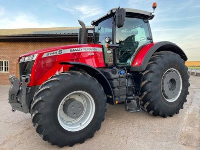 Massey Ferguson 8740S Exclusive