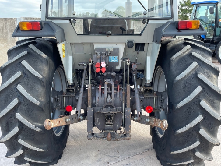 Massey Ferguson 362
