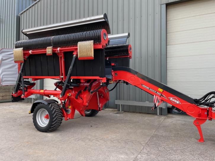 Kuhn Merge Maxx 950