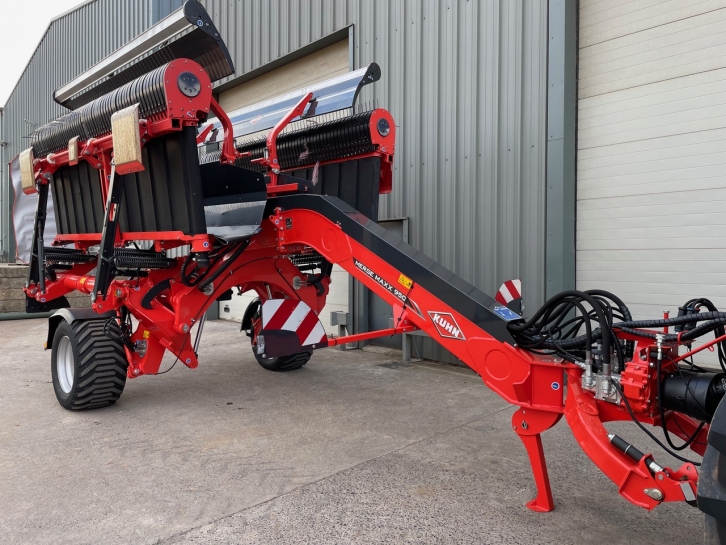 Kuhn Merge Maxx 950