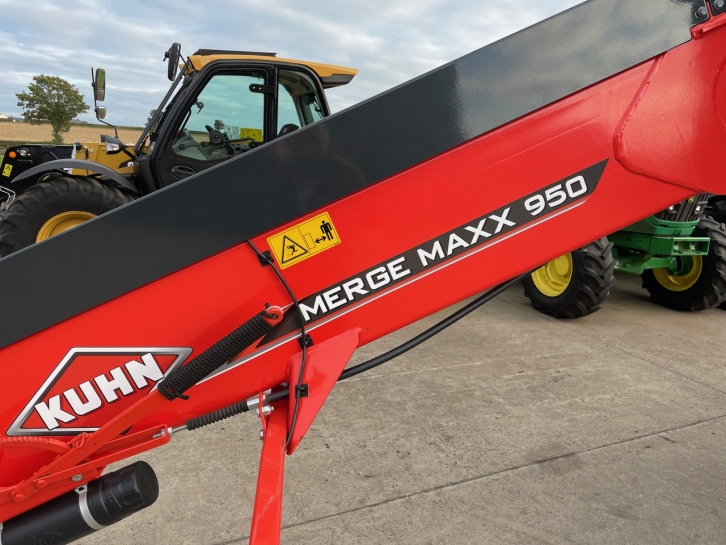 Kuhn Merge Maxx 950