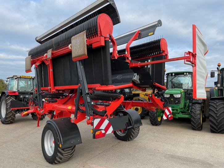 Kuhn Merge Maxx 950