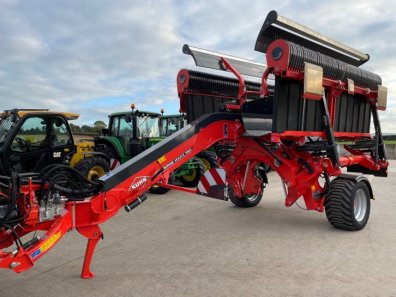 Kuhn Merge Maxx 950