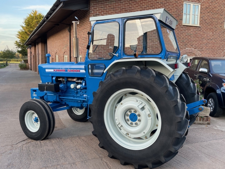 Ford 5000