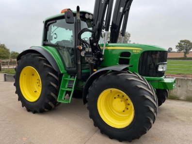John Deere 6630
