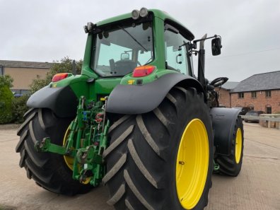 John Deere 6630