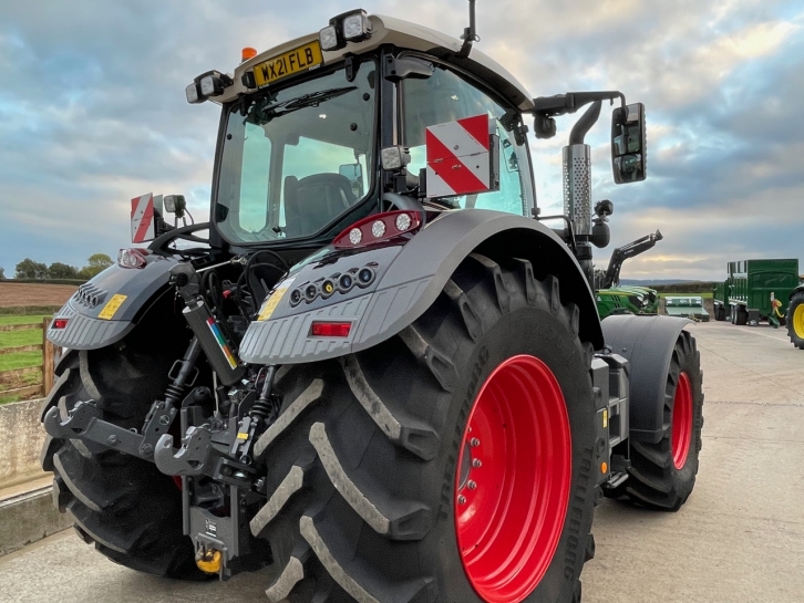 Fendt 724 Profi-Plus
