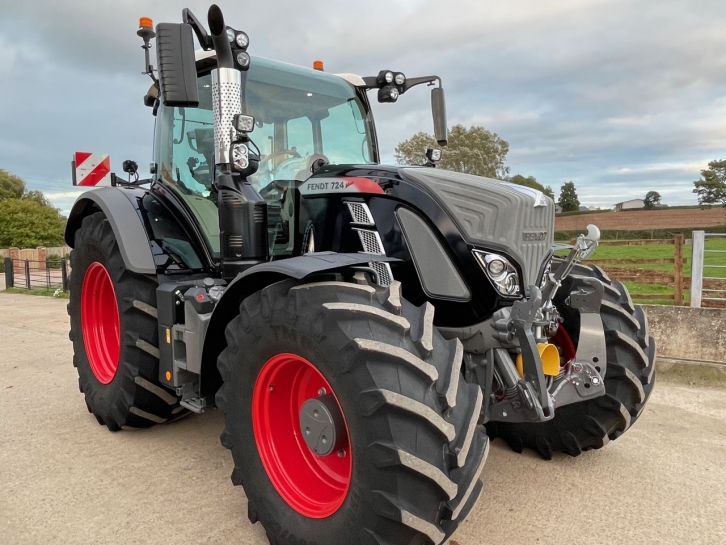 Fendt 724 Profi-Plus