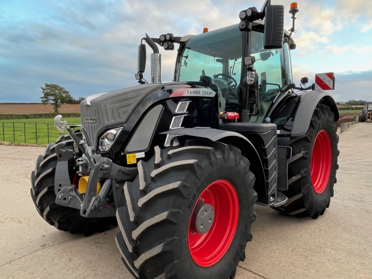 Fendt 724 Profi-Plus