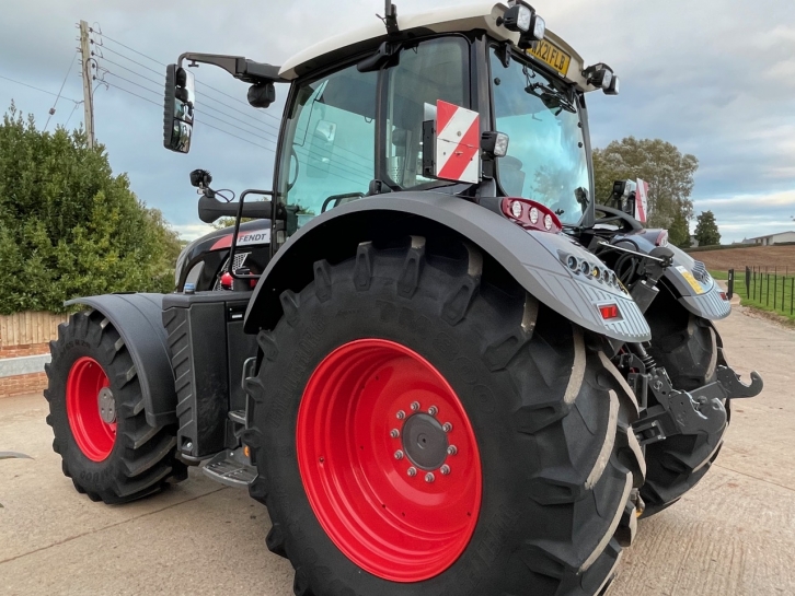 Fendt 724 Profi-Plus