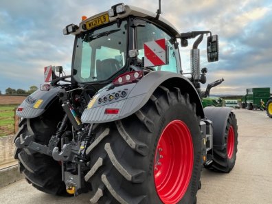 Fendt 724 Profi-Plus