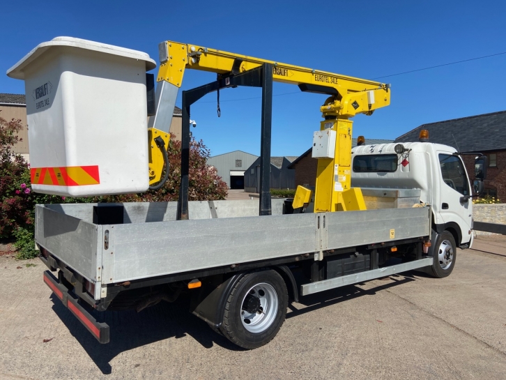Hino 300 815 lorry