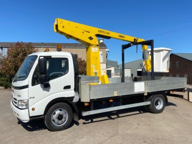Hino 300 815 lorry