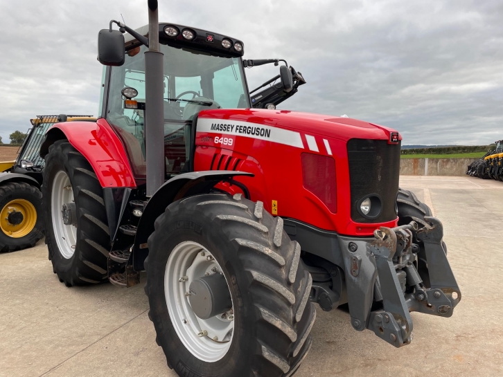 Massey Ferguson 6499