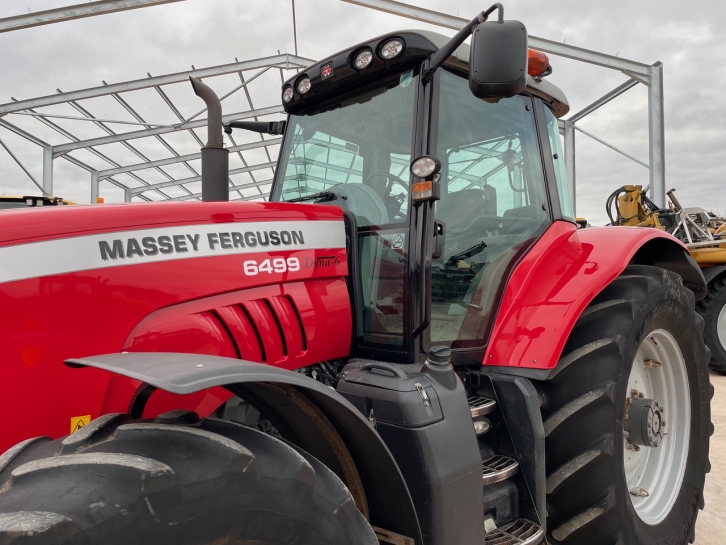 Massey Ferguson 6499
