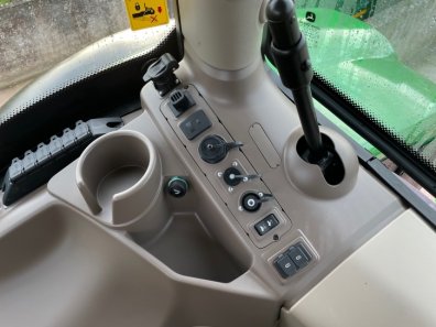 John Deere 6155R
