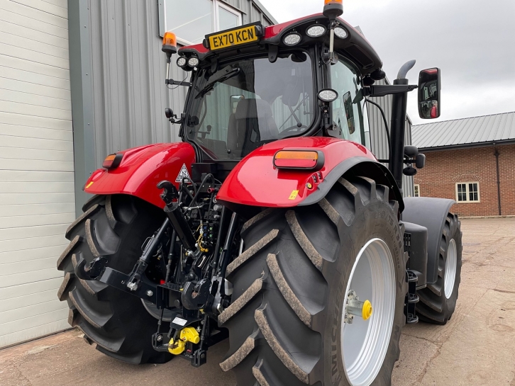 Case CVX 240