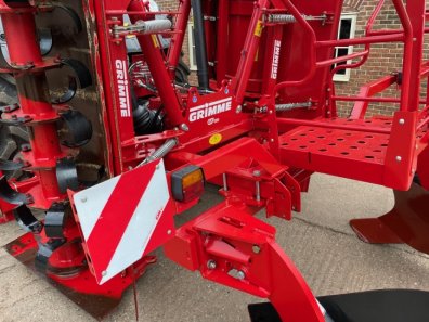 Grimme GF 600 bed tiller