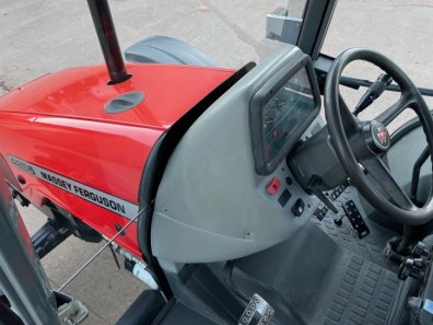 Massey Ferguson 4255
