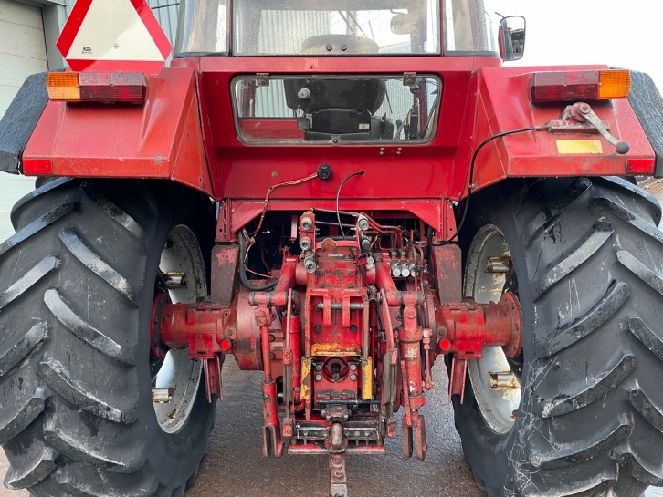 International 1255XL
