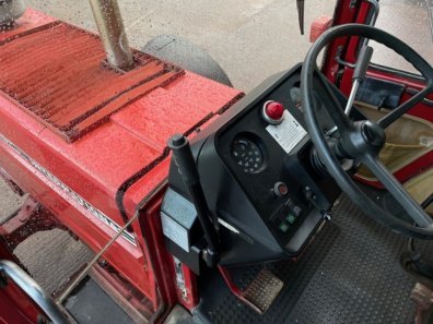 International 1255XL