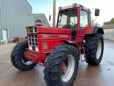 International 1255XL