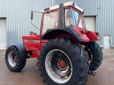 International 1255XL