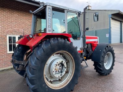 Massey Ferguson 699