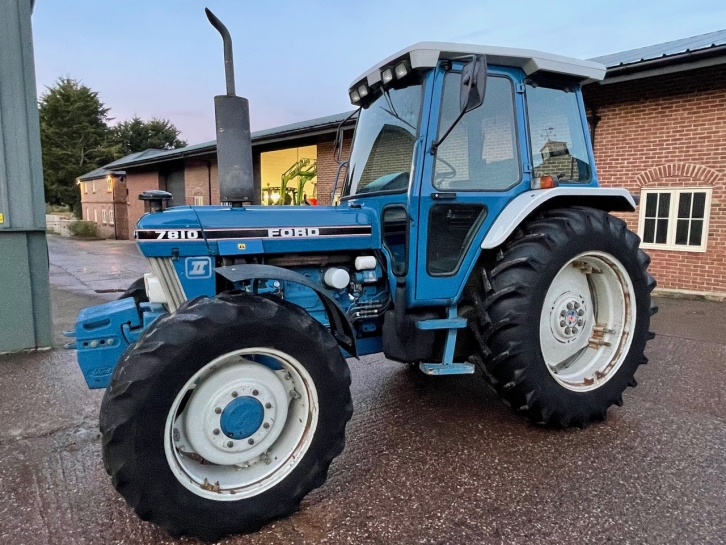 Ford 7810 II