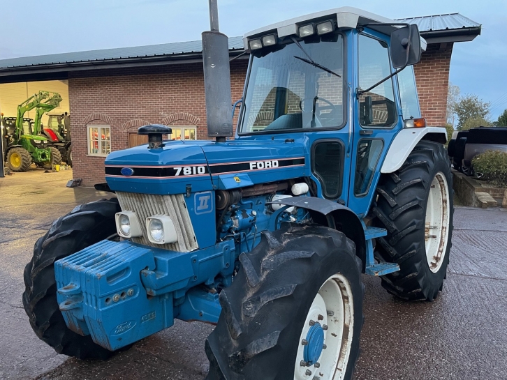 Ford 7810 II