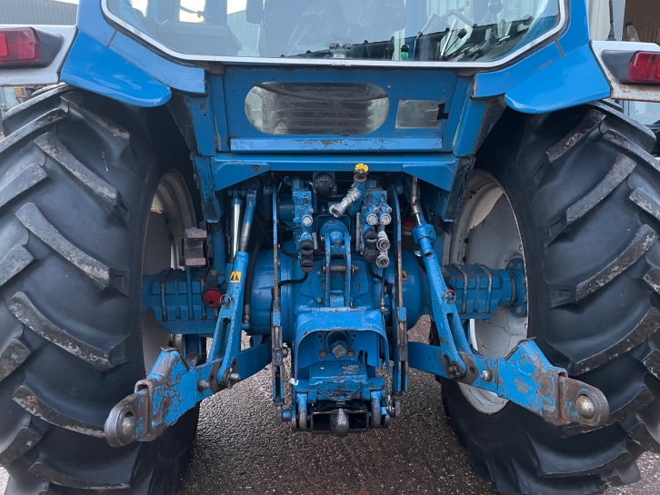 Ford 7810 II