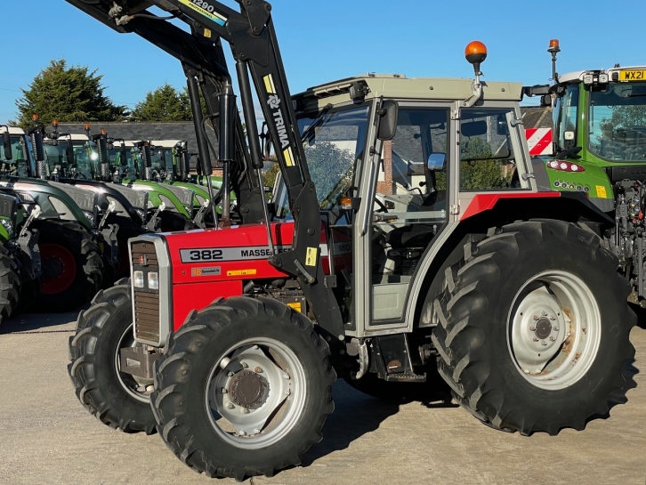Massey Ferguson 382