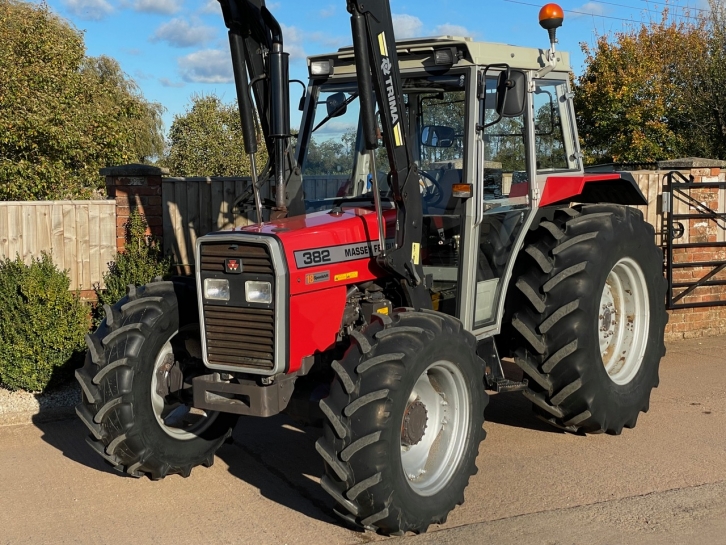 Massey Ferguson 382