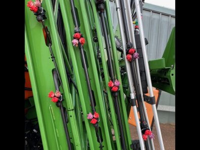 Amazone UF 1501 24 Metre sprayer