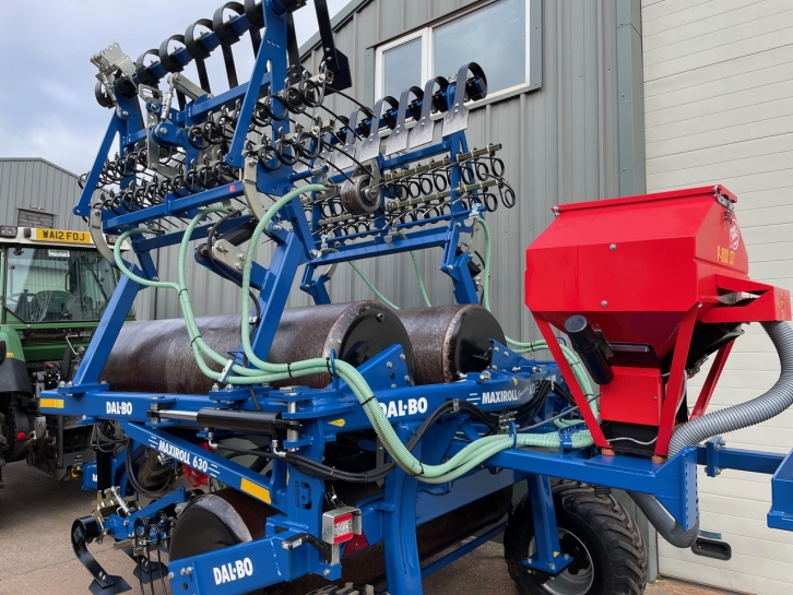 Dal-Bo Maxiroll 630 hydraulic folding rollers