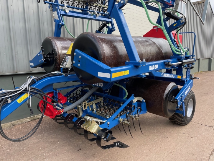 Dal-Bo Maxiroll 630 hydraulic folding rollers