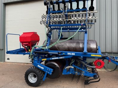 Dal-Bo Maxiroll 630 hydraulic folding rollers
