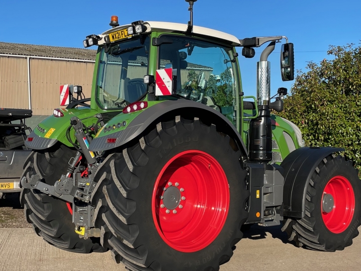 Fendt 724 Profi-Plus
