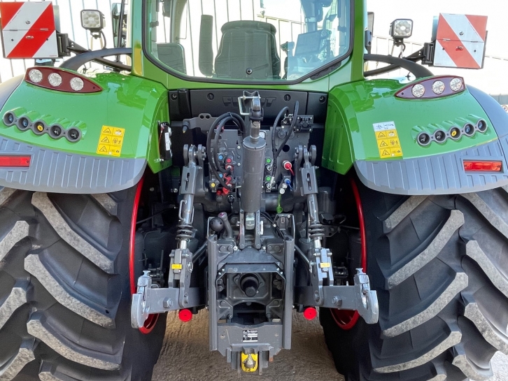 Fendt 724 Profi-Plus