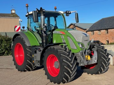 Fendt 724 Profi-Plus