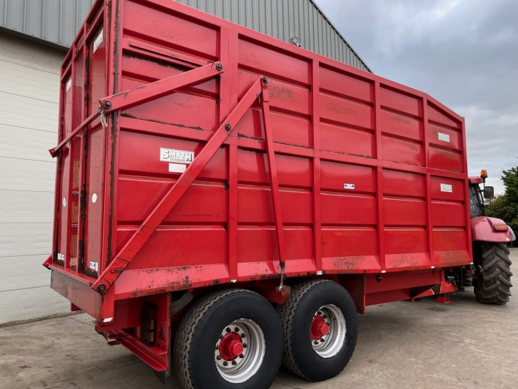 Smyth 18 Ton silage trailer