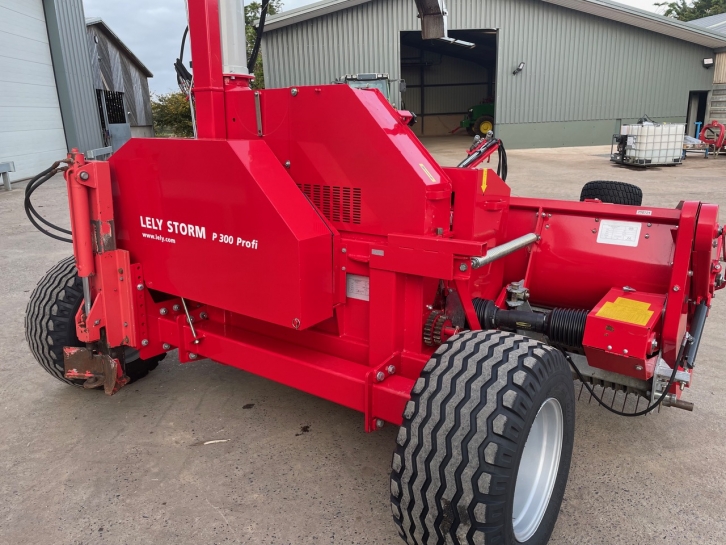 Lely P 300 Profi trailed forager